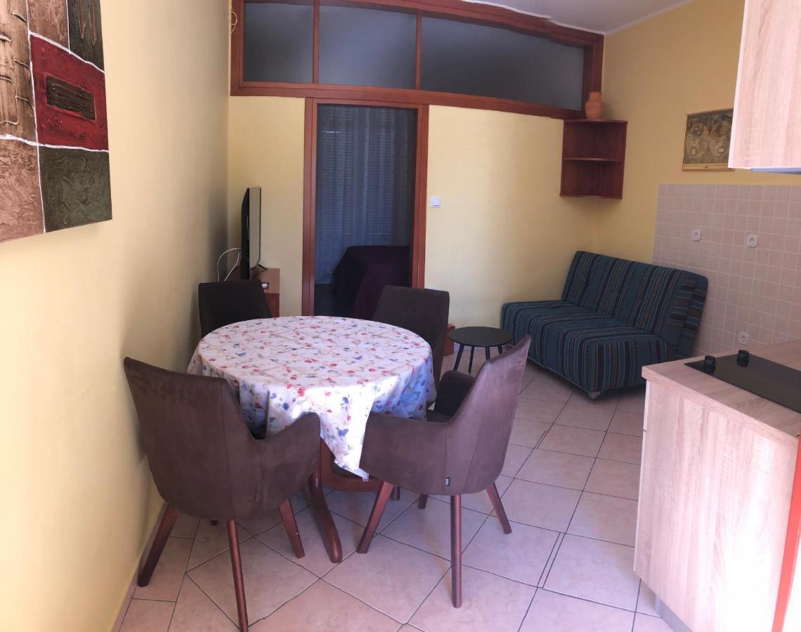 Apartments Eda Baška Eksteriør billede